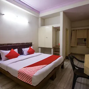 O Seema Hotel